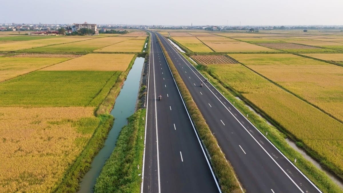 Mục sở thị đường trục phát triển hơn 5.000 tỷ nối Nam Định với cao tốc Cầu Giẽ – Ninh Bình