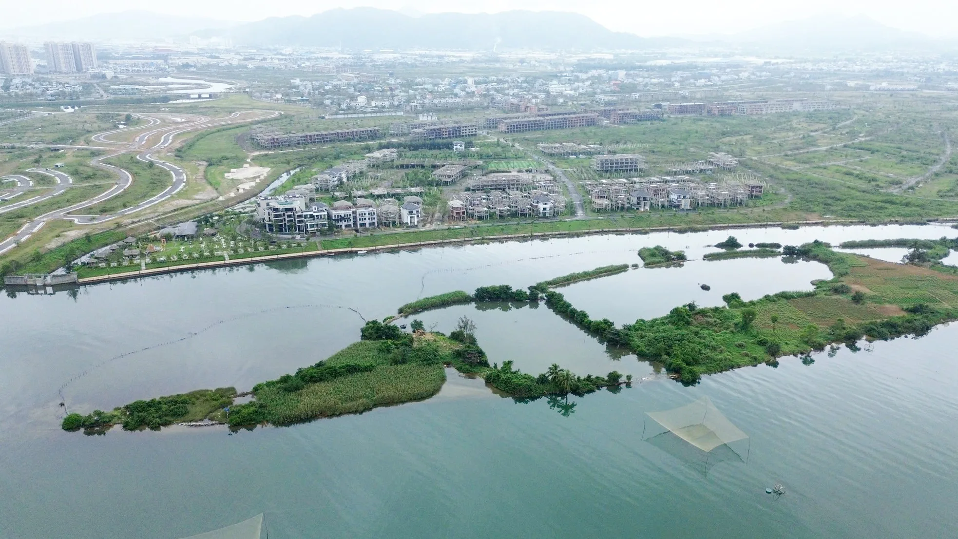 Cảnh hoang tàn của ‘siêu’ đô thị sinh thái 381ha ‘view triệu đô’ ở Đà Nẵng
