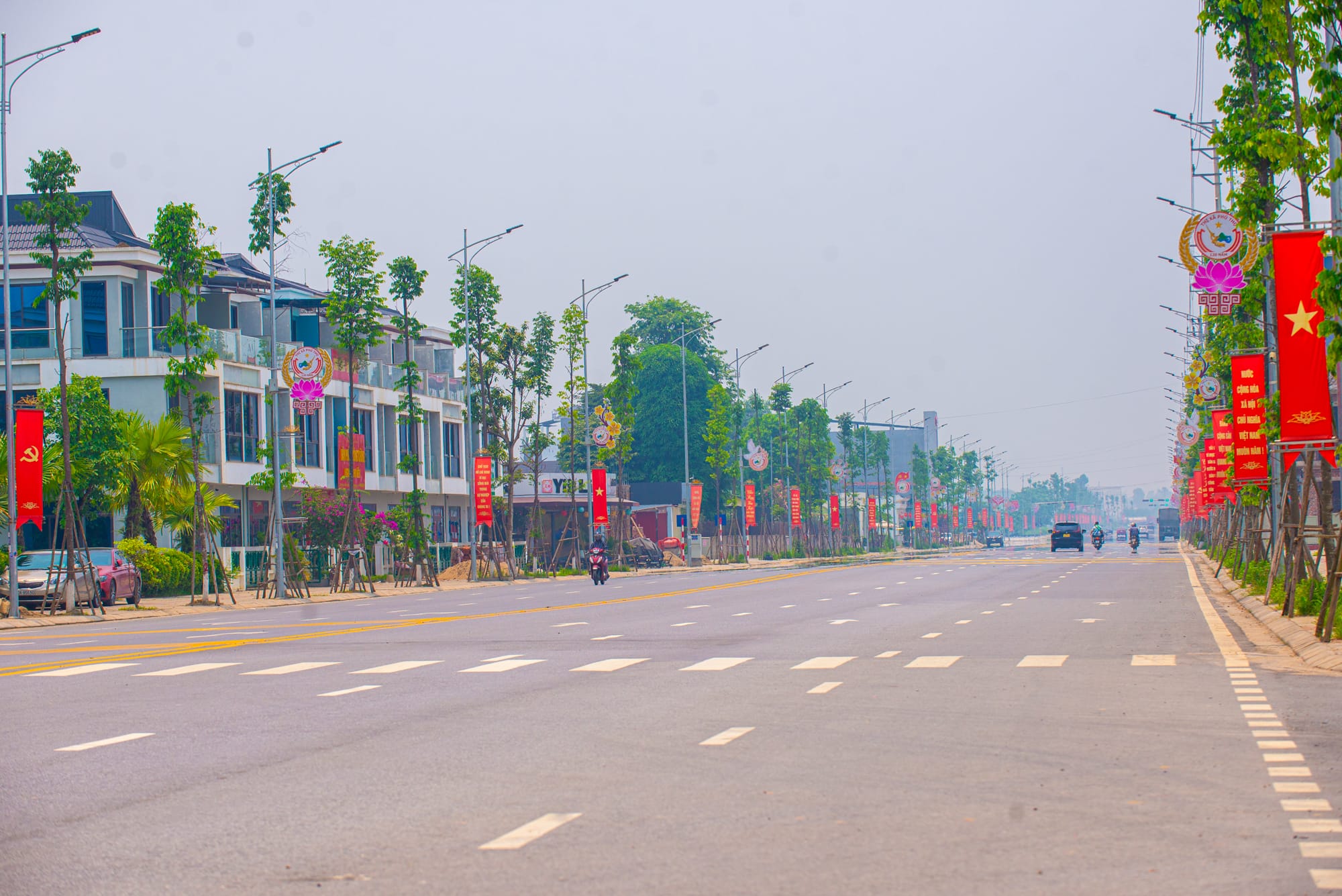 Thị xã lâu đời nhất Việt Nam là giao điểm của 4 đường cao tốc, có khu công nghiệp rộng gần bằng quận Hoàn Kiếm, sẽ lên thành phố sau vài năm nữa