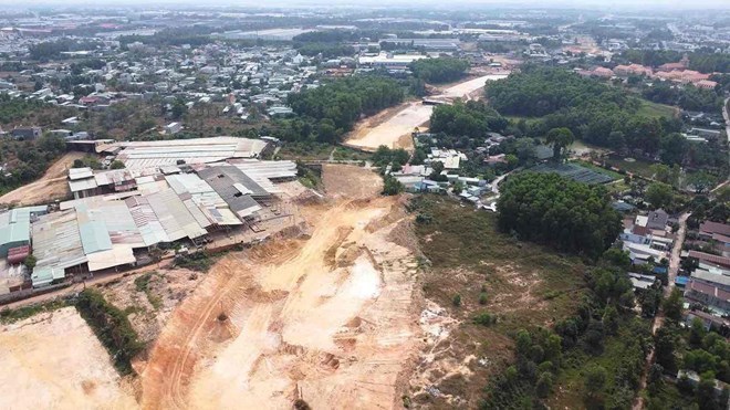 Hơn 1km cao tốc ở Đồng Nai thi công chậm