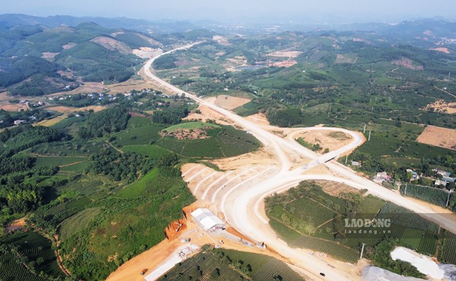 Vượt khó trên tuyến cao tốc Tuyên Quang – Hà Giang