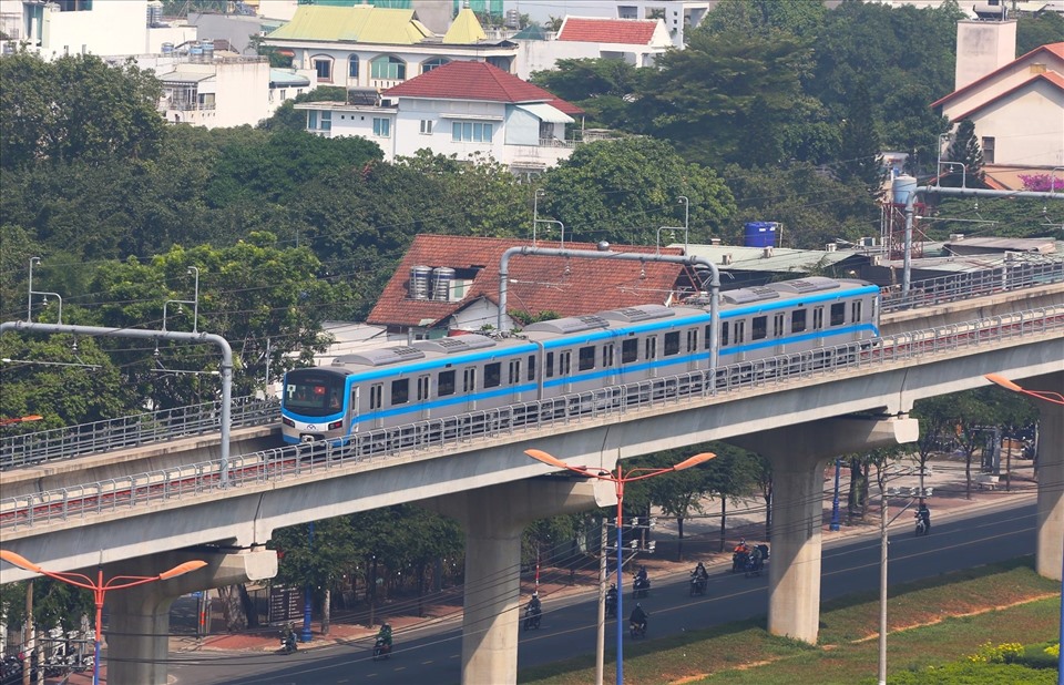 Cần làm nhanh metro nối dài, tàu tốc hành nối TP.HCM – Bình Dương – Bà Rịa – Vũng Tàu