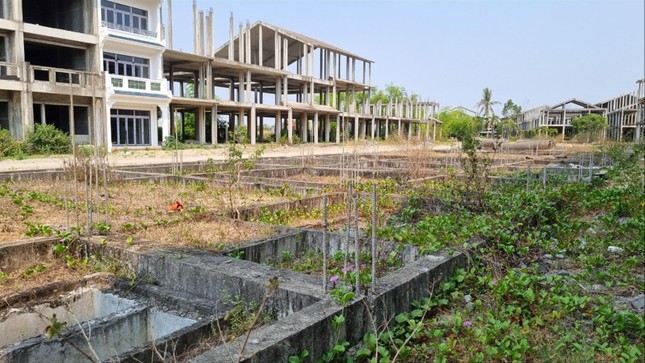 Một thị xã 2 dự án nghìn tỷ ‘phơi sương’