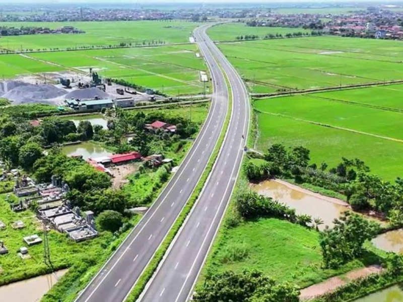 Đẩy nhanh tiến độ thi công cao tốc Ninh Bình – Hải Phòng đoạn qua Ninh Bình