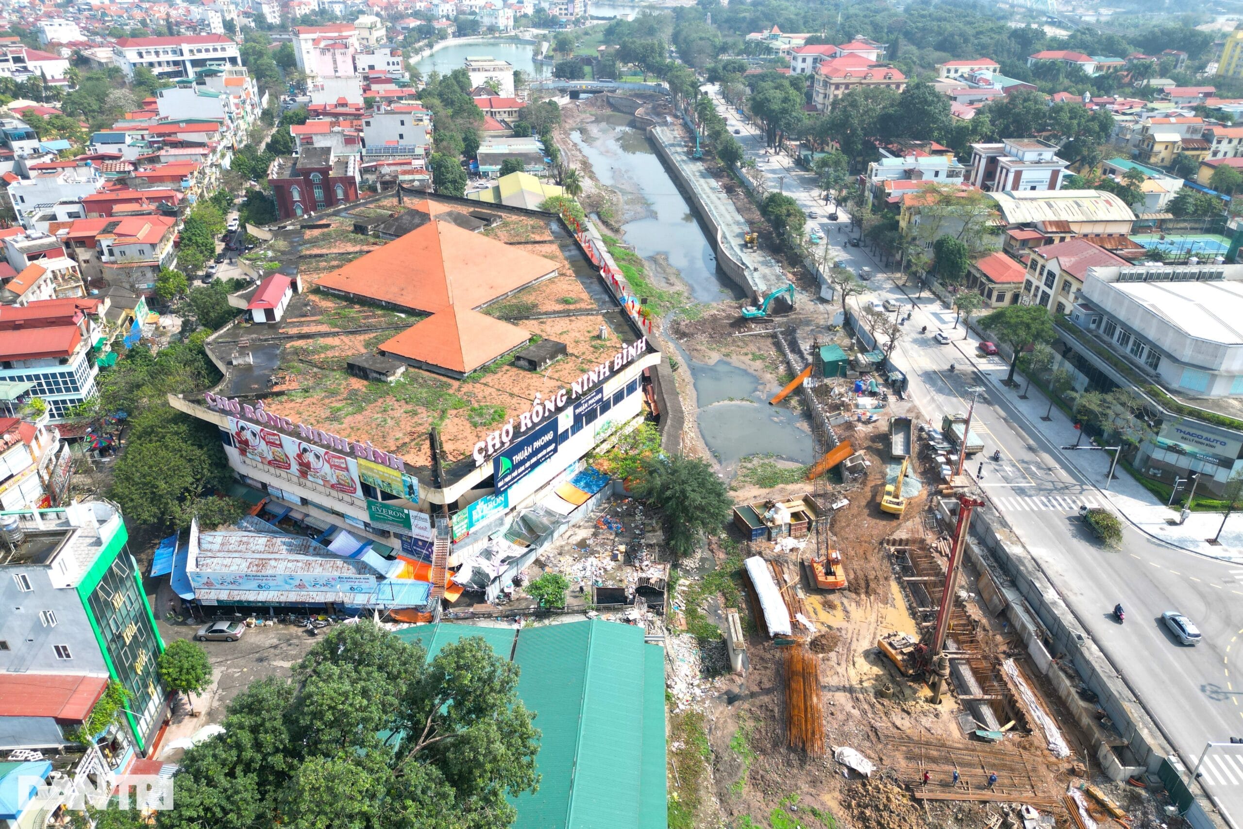 Nhiều dự án trên khúc sông dài 1km đi qua trung tâm thành phố Ninh Bình - 6