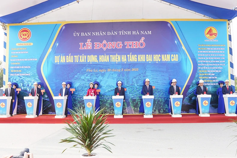 Hà Nam khởi công công trình nhà ở xã hội và hoàn thiện xây dựng hạ tầng Khu Đại học Nam Cao