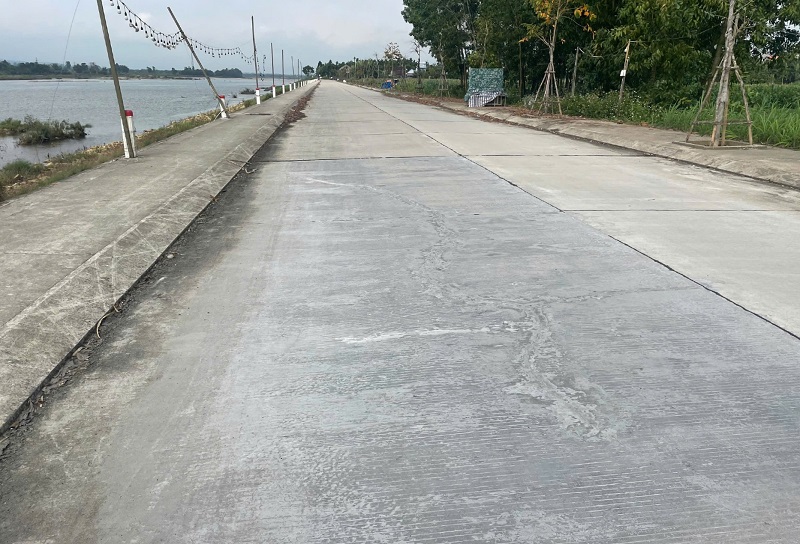 Kè chống sạt lở 200 tỷ đồng ở Quảng Ngãi mới làm xong đã nứt