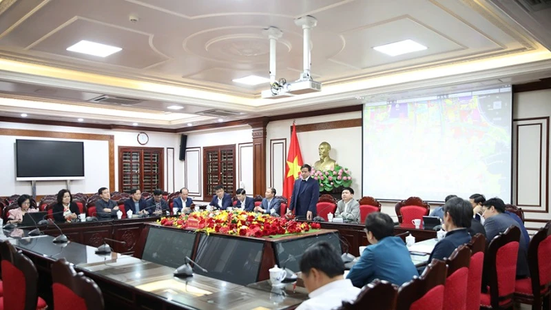 Hà Nam đồng hành tháo gỡ khó khăn cùng Bệnh viện Bạch Mai và Việt Đức cơ sở 2