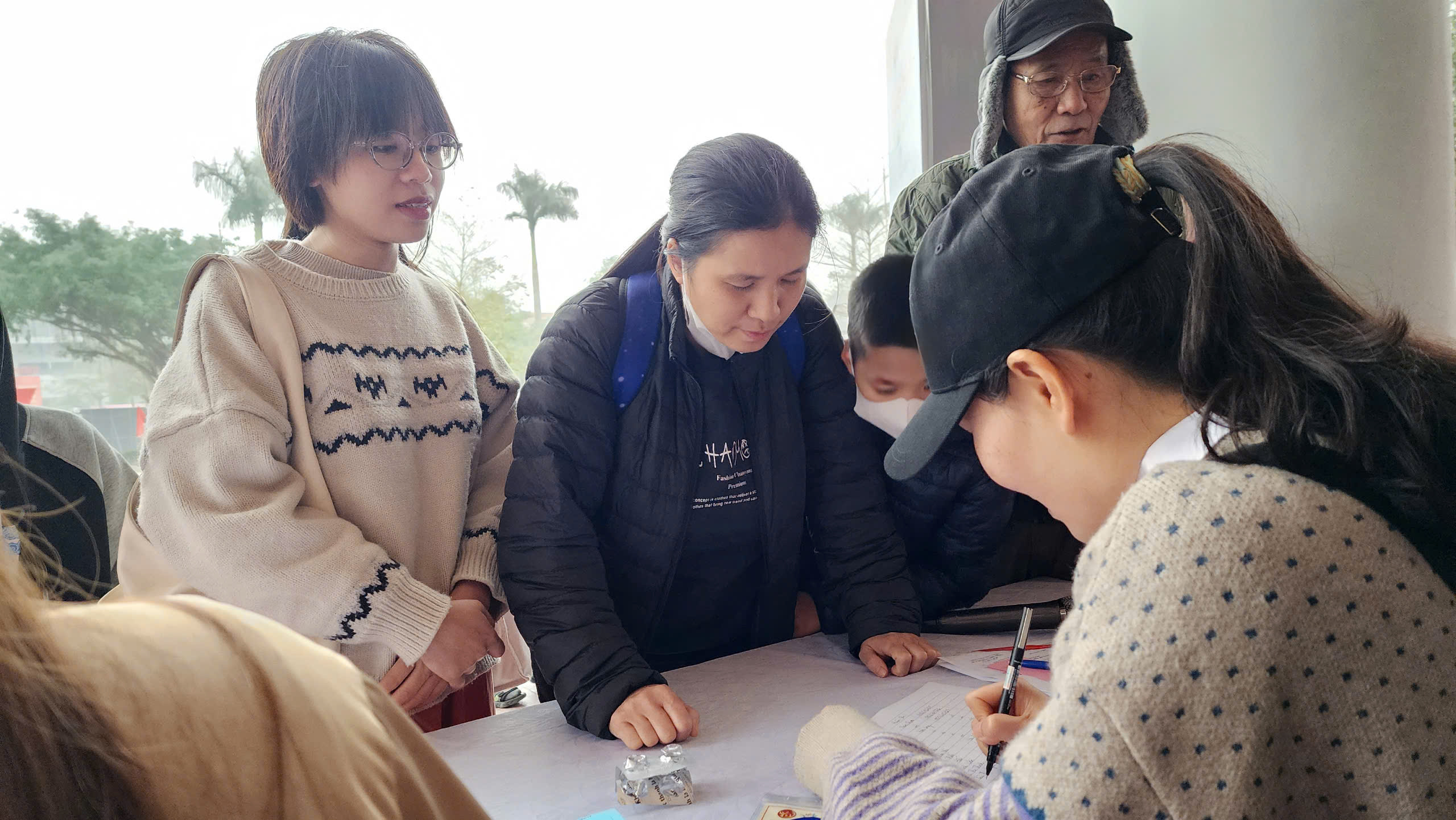 Du khách tham gia tour du lịch bằng xe buýt miễn phí ở Bắc Ninh nói gì?