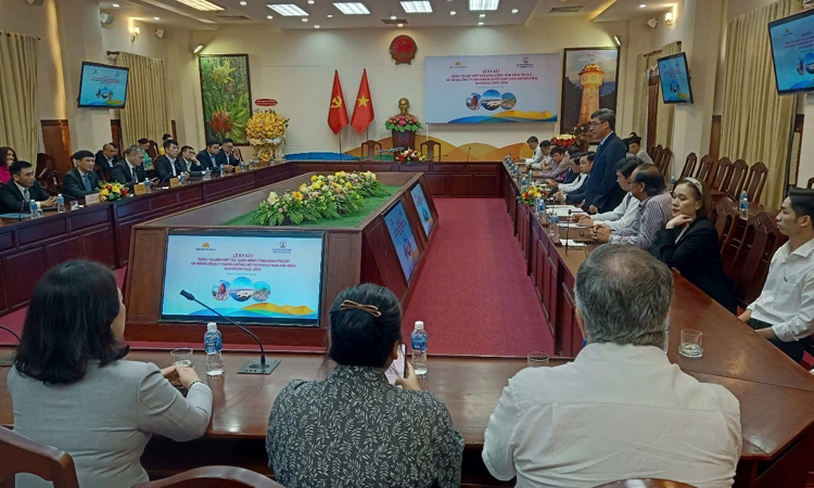 Bình Thuận hợp tác toàn diện với Vietnam Airline