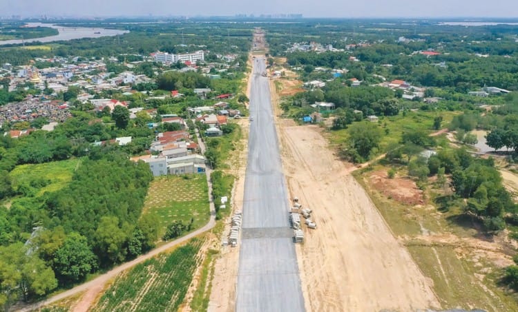 Lo ngại tiến độ 2 trục giao thông liên vùng tại Đồng Nai