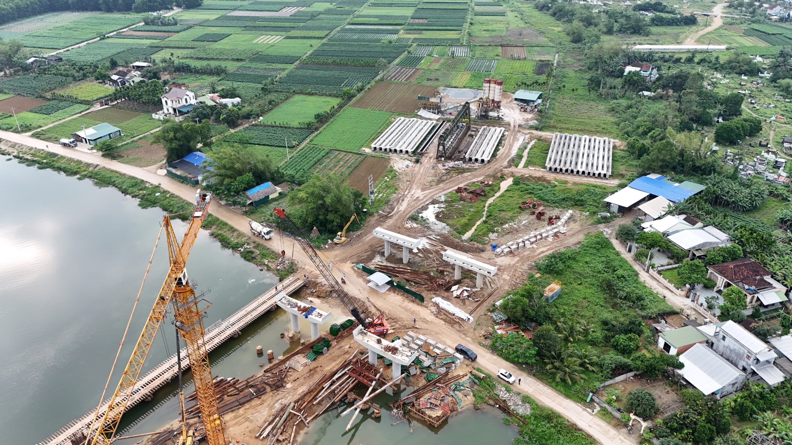 Vướng mắc giải phóng mặt bằng khiến nhiều dự án giao thông tại Quảng Ngãi chậm tiến độ