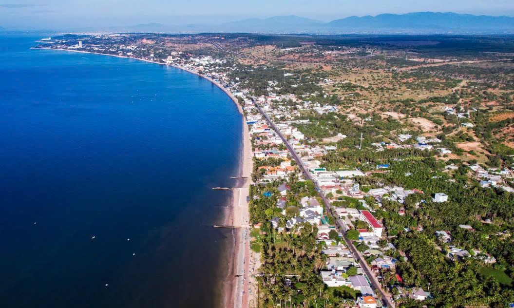 Vì sao thời điểm này các nhà đầu tư ào ạt vào Bình Thuận?