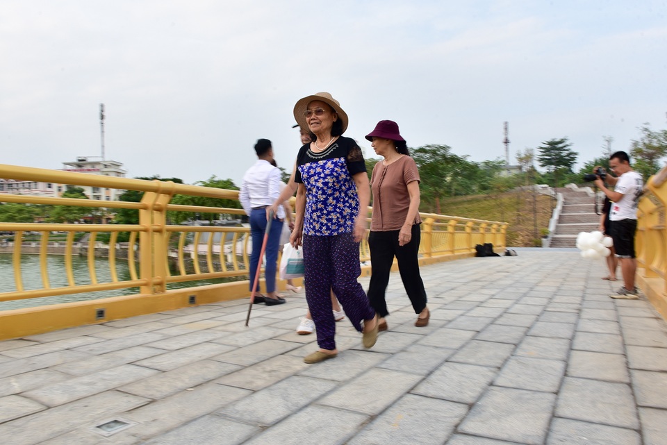 Toàn cảnh cây cầu đi bộ với kiến trúc tháp 7 tầng độc nhất vô nhị tại Phú Thọ - 7