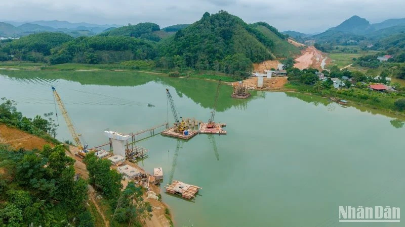 Gỡ vướng mặt bằng, “thúc” tiến độ đường tuyến cao tốc Tuyên Quang-Hà Giang