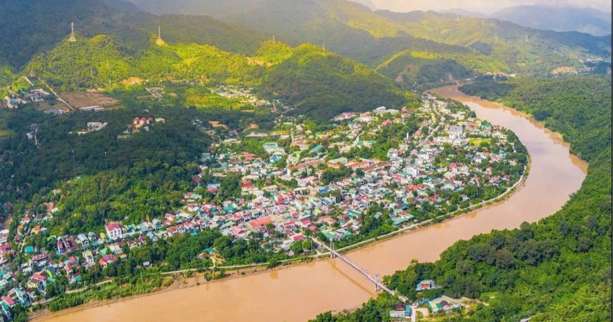 Một huyện nghèo miền núi rộng hơn 20 địa phương khác, sắp thực hiện ‘cải tổ’ hành chính quan trọng