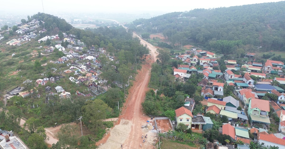 Một số hộ dân chưa bàn giao mặt bằng cho dự án đường ven biển ở Nghệ An