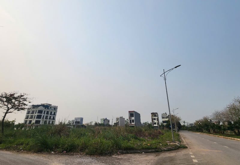 Dự án Bệnh viện Bạch Mai, Việt Đức cơ sở 2 còn treo, đất phân lô cho bác sĩ đã rầm rộ rao bán
