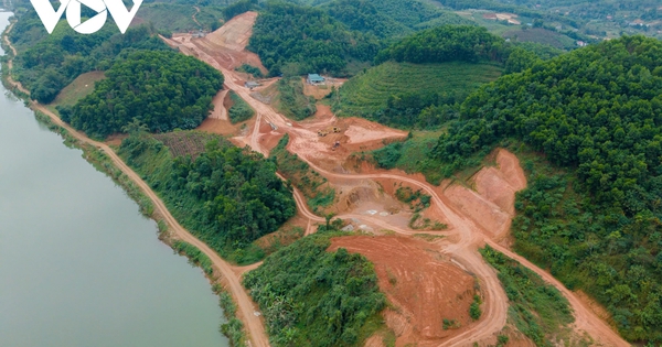 Cao tốc Tuyên Quang – Hà Giang thi công cầm chừng vì mặt bằng “xôi đỗ”