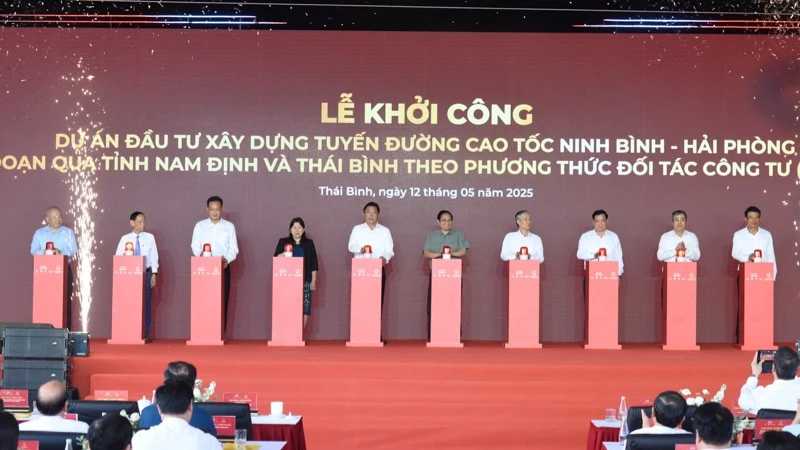 Nỗ lực hoàn thành tuyến cao tốc Ninh Bình-Hải Phòng đoạn qua tỉnh Nam Định và Thái Bình trong năm 2026