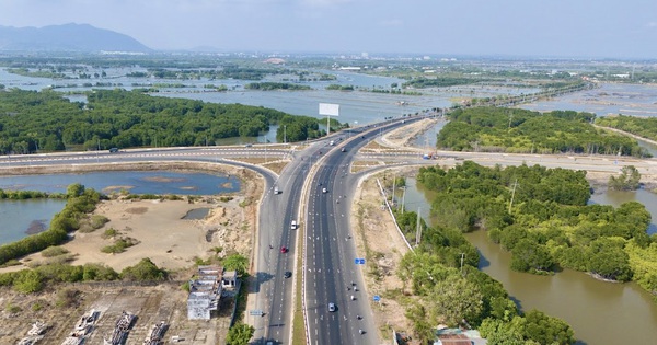 Ngắm vẻ đẹp của cung đường ven biển Vũng Tàu – Bình Thuận