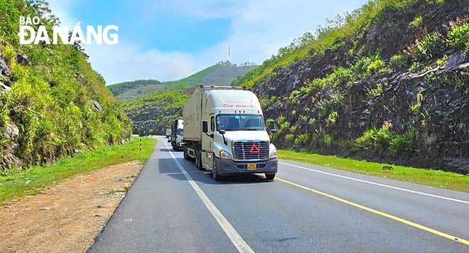 Sớm triển khai thi công nút giao cao tốc Túy Loan