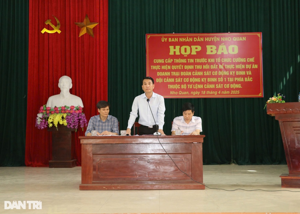 Ninh Bình: Cưỡng chế thu hồi đất thực hiện dự án tại Nho Quan - 1 Ninh Bình: Cưỡng chế thu hồi đất thực hiện dự án tại Nho Quan - 1