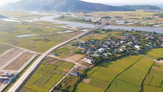 Cận cảnh tuyến đường hơn 4.600 tỉ đồng lực phát triển kinh tế vùng ven biển Nghệ An