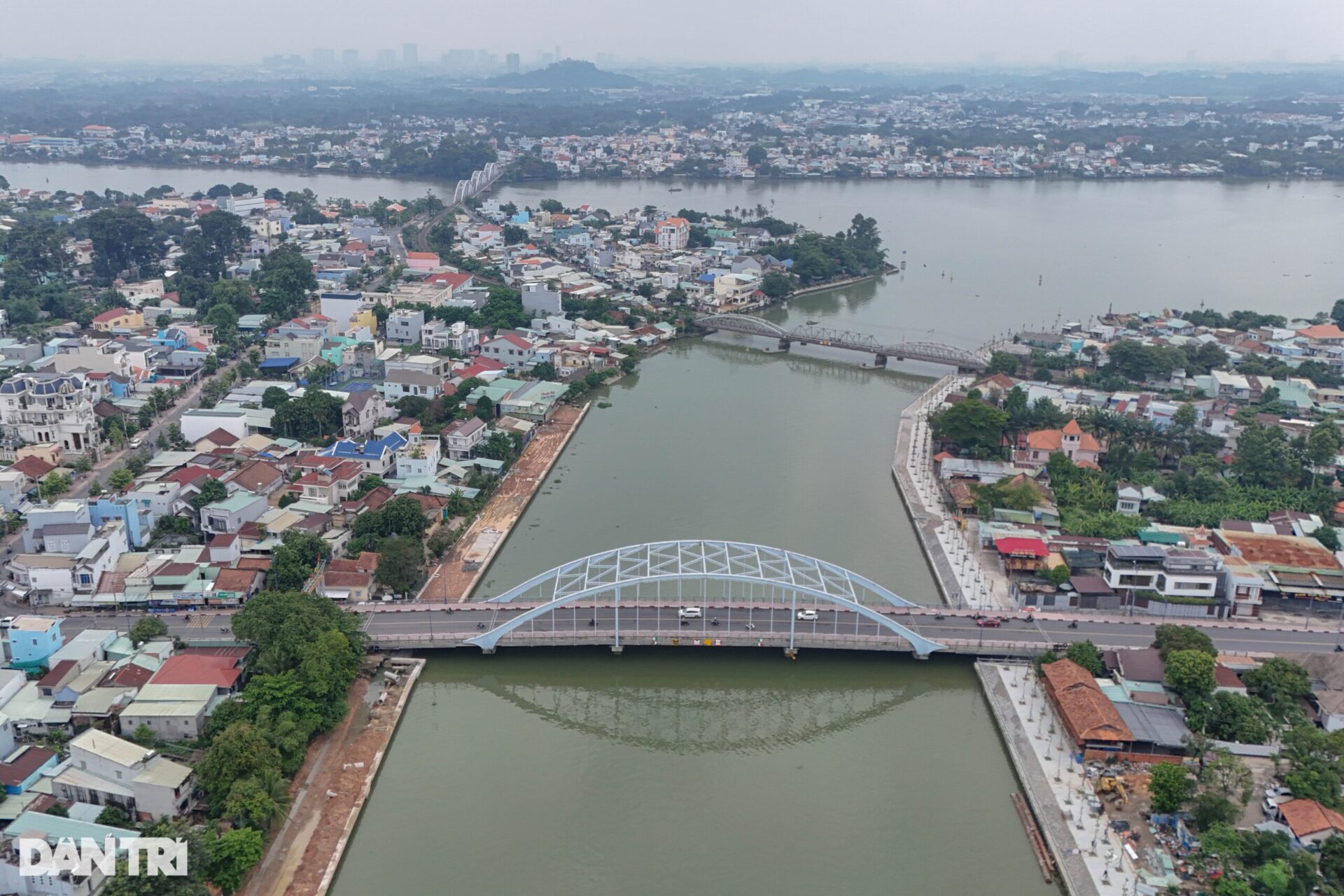 Hiện trạng các dự án kè ven sông Đồng Nai qua trung tâm TP Biên Hoà - 1