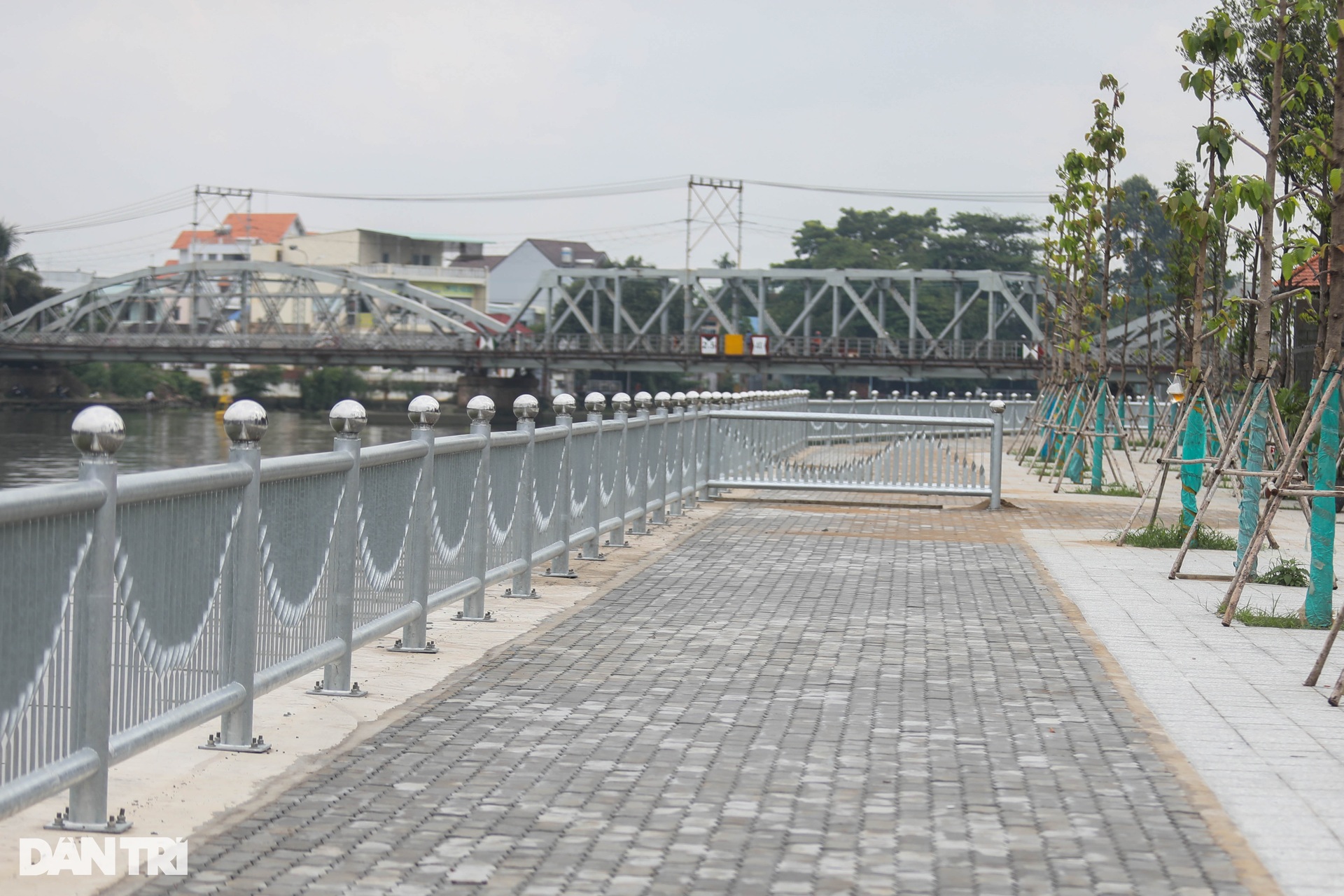 Hiện trạng các dự án kè ven sông Đồng Nai qua trung tâm TP Biên Hoà - 5 Hiện trạng các dự án kè ven sông Đồng Nai qua trung tâm TP Biên Hoà - 5
