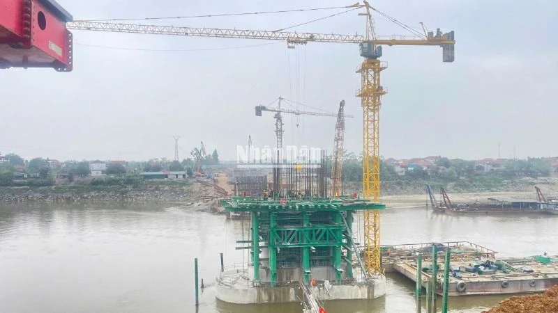 Cầu Phong Châu mới sẽ được hợp long vào Quốc khánh 2/9, thông xe trước tháng 12/2025