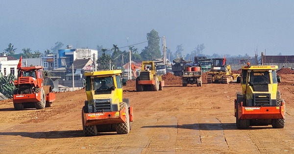 Gấp rút hoàn thiện hạng mục an toàn giao thông cao tốc Quảng Ngãi – Hoài Nhơn