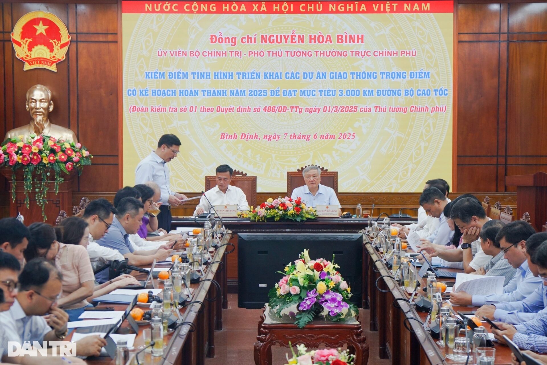 Nhiều đoạn cao tốc qua miền Trung sẽ thông xe trước ngày 19/8 - 1