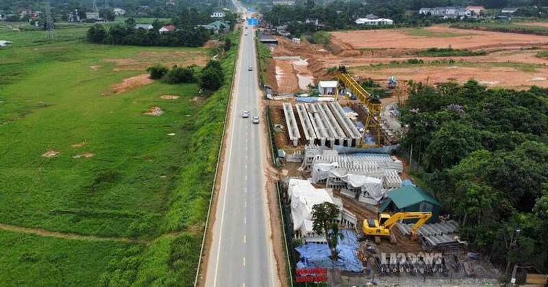 Trên công trường đường 692 tỉ đồng nối 2 cao tốc ở Phú Thọ