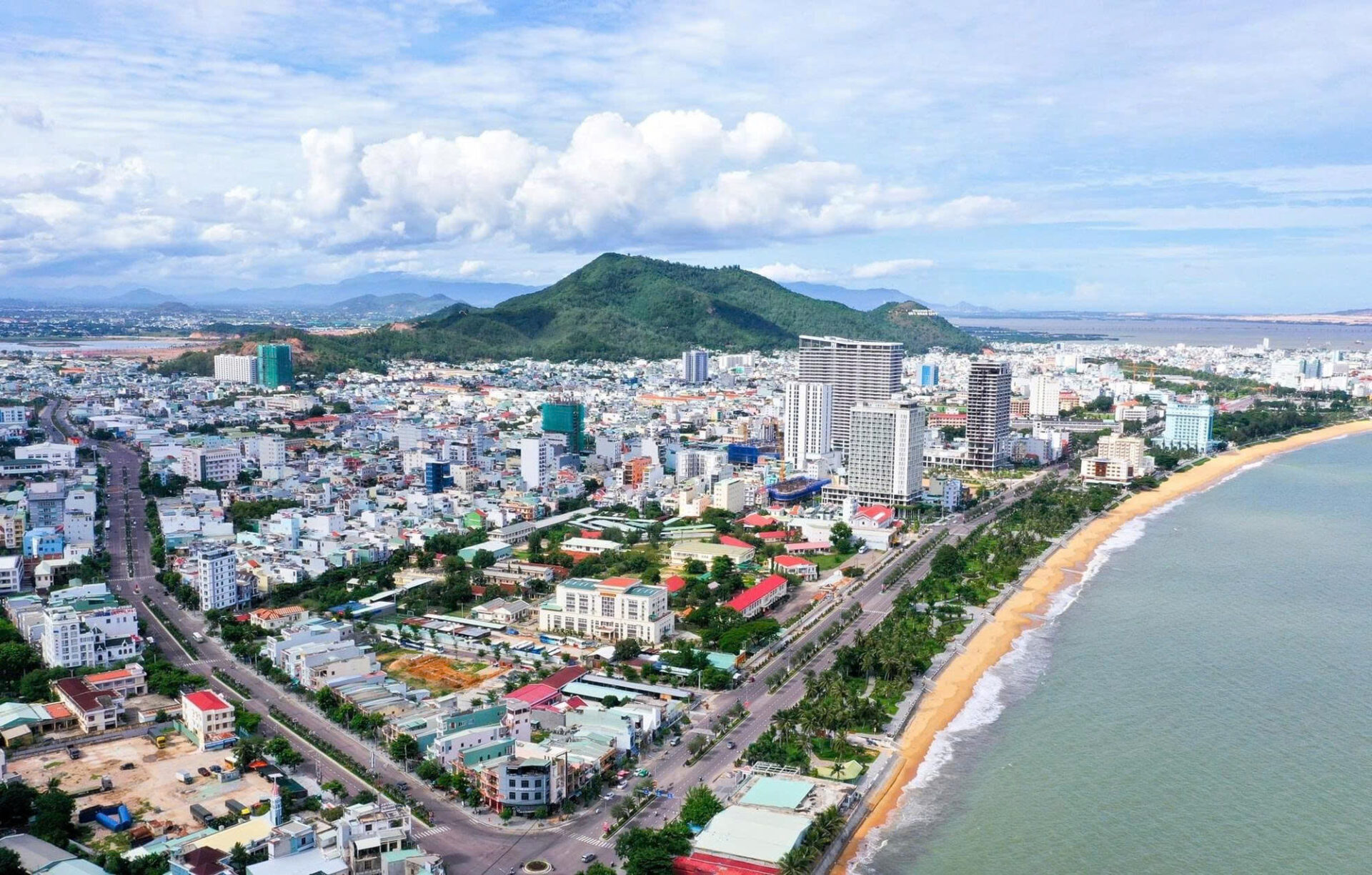 Bình Định: Thu hút hơn 17.000 tỷ đồng vốn đầu tư
